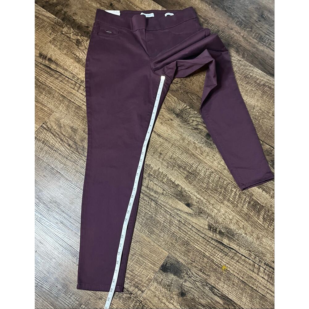 Nine West NWT Hedi Skinny Pull on Stretch Everyday Pants  Deep Plum - Size 10 - Picture 6 of 7
